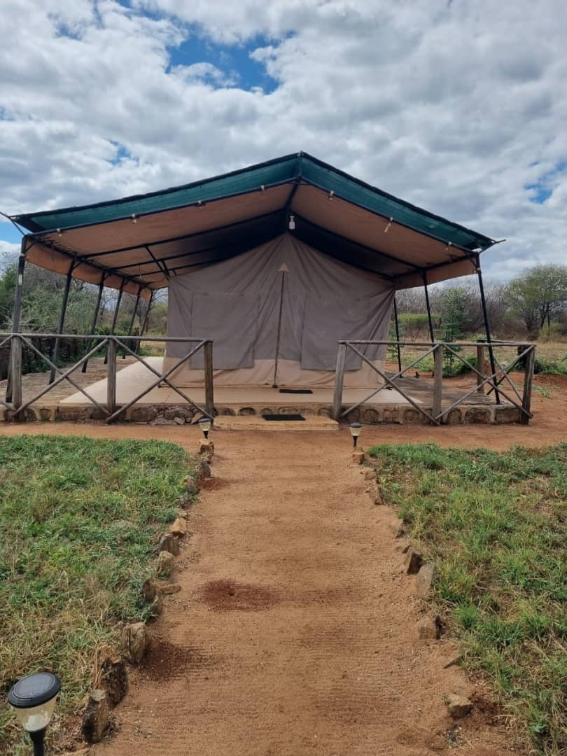 Leopard Hunting in Namibia & Brown Hyena Cancelation Hunt