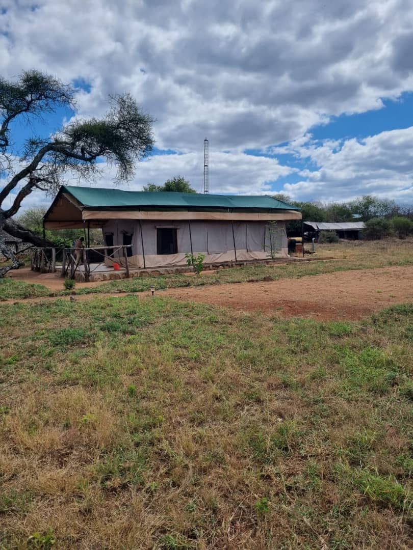 Leopard Hunting in Namibia & Brown Hyena Cancelation Hunt