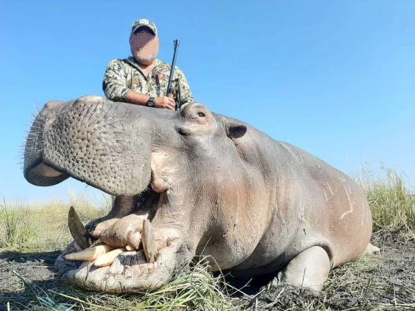 Leopard Hunting in Namibia & Brown Hyena Cancelation Hunt