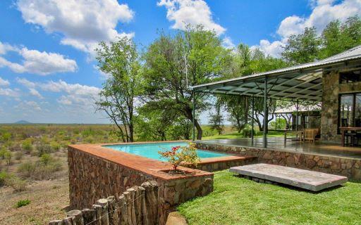 Leopard Hunting in Namibia & Brown Hyena Cancelation Hunt