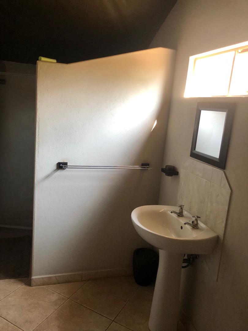 Leopard Hunting in Namibia & Brown Hyena Cancelation Hunt