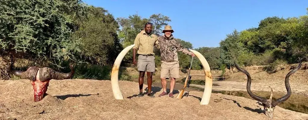 Shingi, Zimbabwean Outfitter